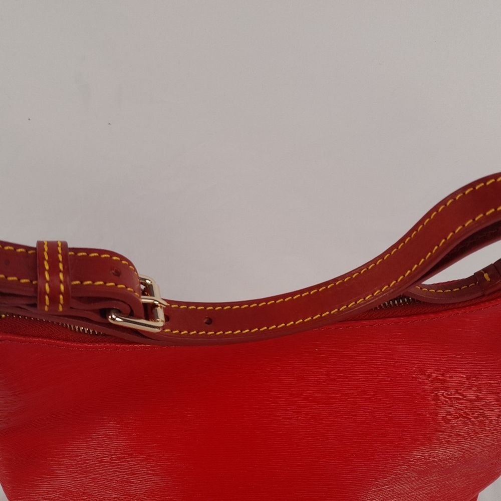 Dooney & Bourke Handbag Vintage Saffiano Small Pocket Sac - RED- NWT - Picture 5 of 9